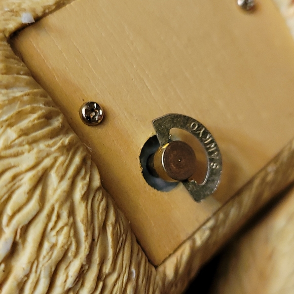 Vintage P Hillman Jointed Music Box Teddy Bear Jingle Bell
Music. LR3 - Picture 10 of 11